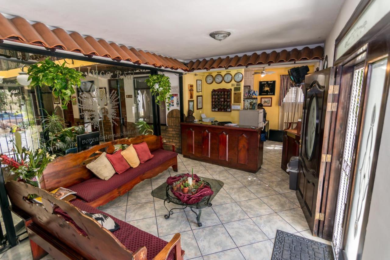 Hotel Amon Real Costa Rica サンホセ エクステリア 写真